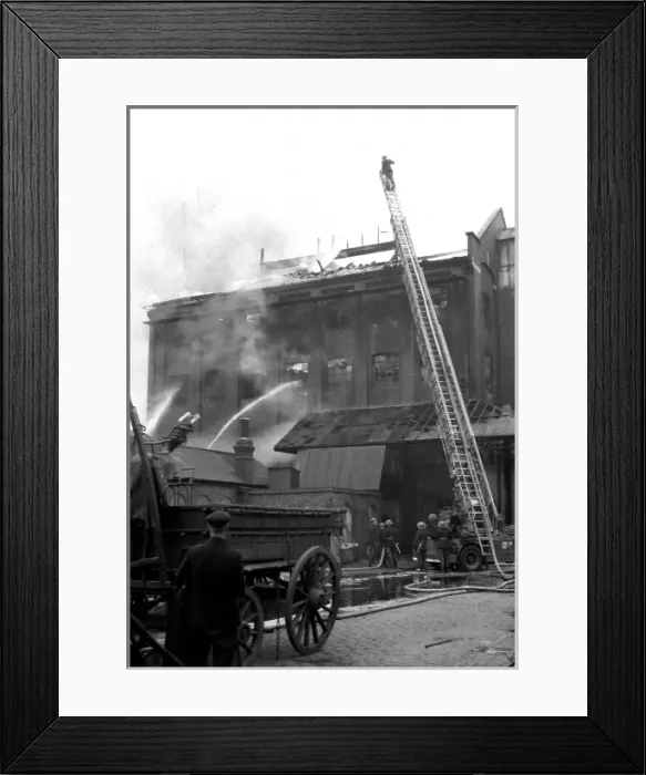 Framed Print : NFS (London Region) blaze at Bricklayers Arms, WW2 Framed Print : NFS (London Region) blaze at Bricklayers Arms, WW2