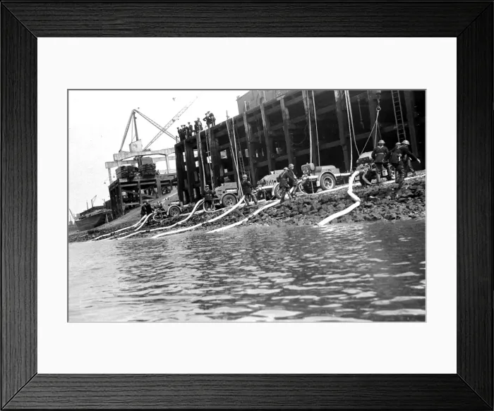 Framed Print : NFS (London Region) water relay exercise, WW2 Framed Print : NFS (London Region) water relay exercise, WW2