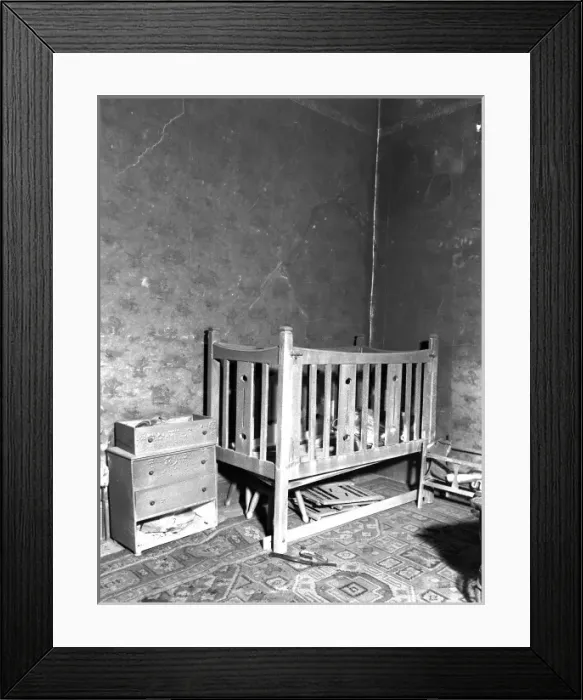 Framed Print : Aftermath of a fire at 8 Nelson Road, Hornsey, WW2 Framed Print : Aftermath of a fire at 8 Nelson Road, Hornsey, WW2
