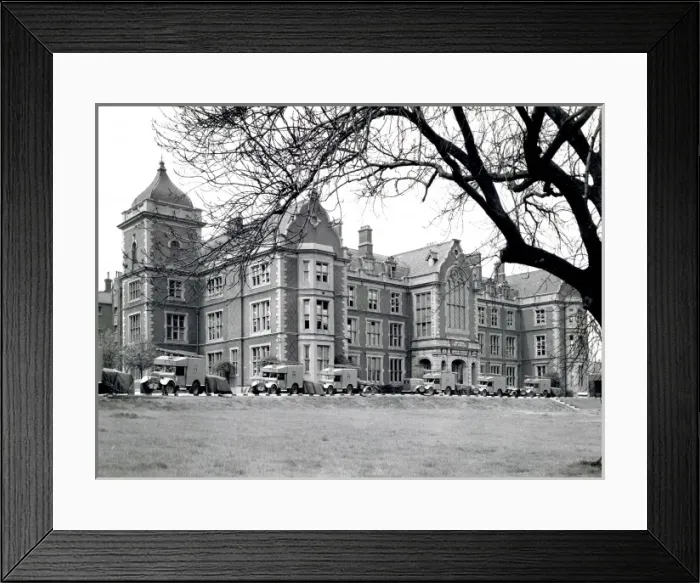 Framed Print : NFS (London) Officers Training Centre, Norwood, WW2 Framed Print : NFS (London) Officers Training Centre, Norwood, WW2