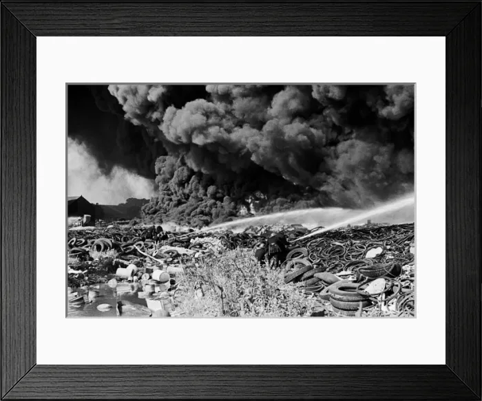 Framed Print : Major blaze at waste tyre dump, Mitcham, Surrey Framed Print : Major blaze at waste tyre dump, Mitcham, Surrey