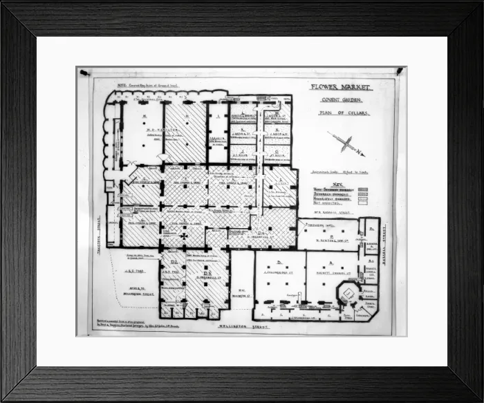 Framed Print : London fire officer dies at Covent Garden fire Framed Print : London fire officer dies at Covent Garden fire