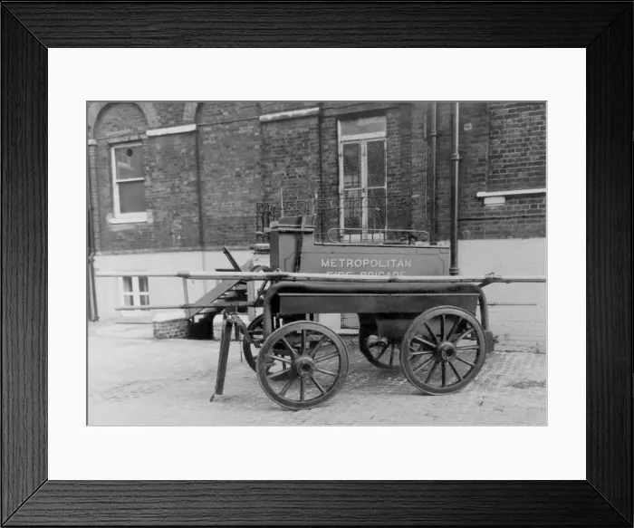 Framed Print : LCC-MFB horse drawn steamer at Southwark Framed Print : LCC-MFB horse drawn steamer at Southwark