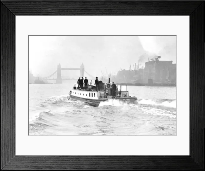 Framed Print : LCC-LFB fireboat Beta III, midstream on River Thames Framed Print : LCC-LFB fireboat Beta III, midstream on River Thames