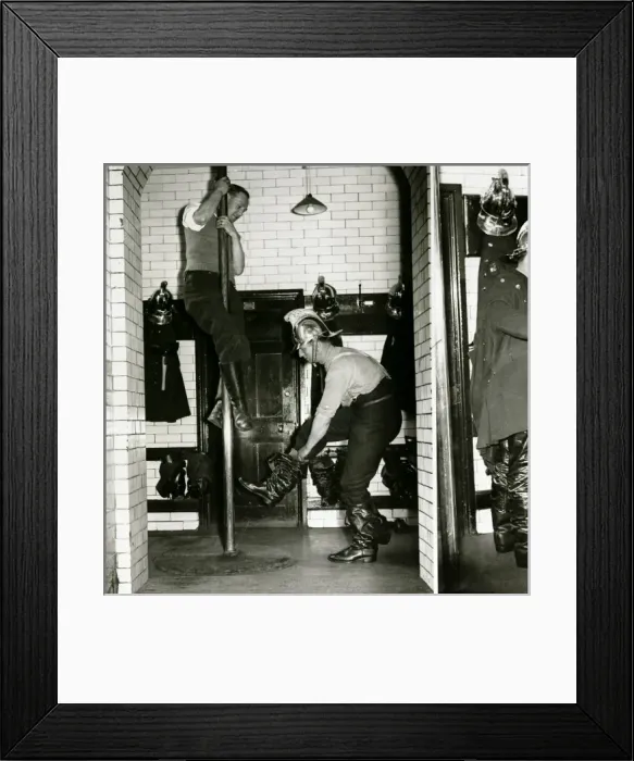 Framed Print : LCC-LFB sliding pole and rigging Framed Print : LCC-LFB sliding pole and rigging