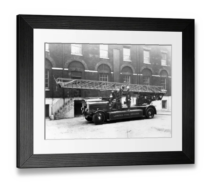 Framed Print : LCC-LFB Magirus 100 foot turntable ladder and crew Framed Print : LCC-LFB Magirus 100 foot turntable ladder and crew
