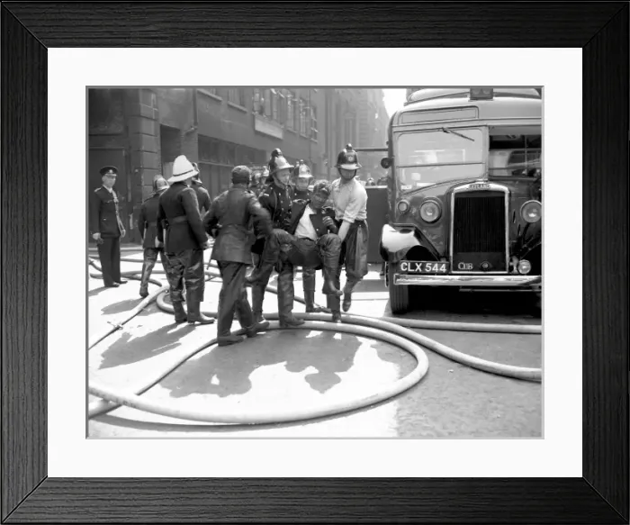 Framed Print : LCC-LFB fatal warehouse fire, Langley Street WC2 Framed Print : LCC-LFB fatal warehouse fire, Langley Street WC2