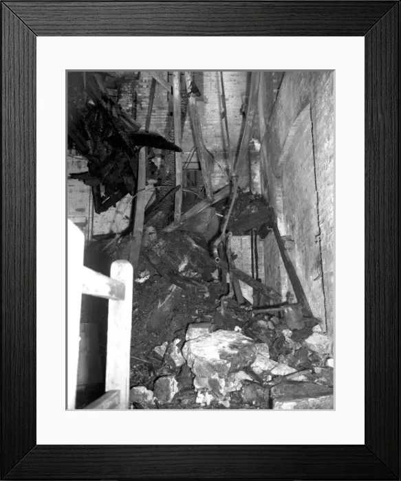 Framed Print : LCC-LFB fatal warehouse fire, Langley Street WC2 Framed Print : LCC-LFB fatal warehouse fire, Langley Street WC2
