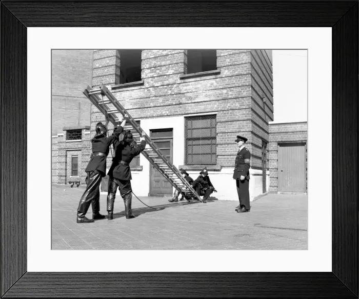Framed Print : LCC-LFB Recruit firefighters training at Brigade HQ, SE1 Framed Print : LCC-LFB Recruit firefighters training at Brigade HQ, SE1