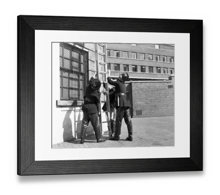 Framed Print : LCC-LFB Recruit firefighters training at Brigade HQ, SE1 Framed Print : LCC-LFB Recruit firefighters training at Brigade HQ, SE1