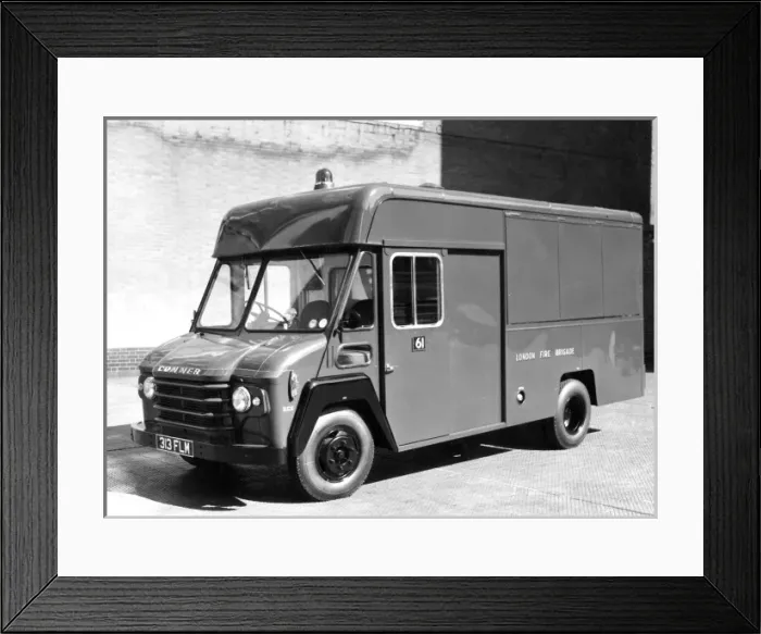 Framed Print : GLC-LFB Canteen van at Lambeth HQ Framed Print : GLC-LFB Canteen van at Lambeth HQ
