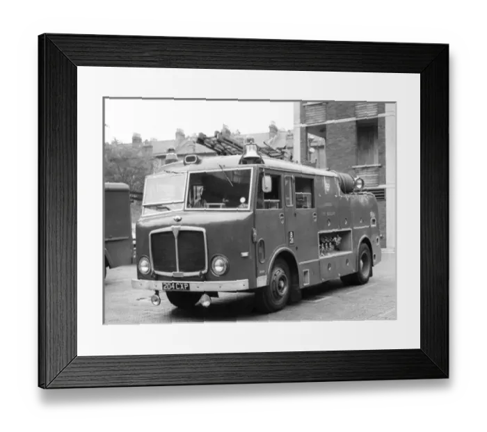 Framed Print : GLC-LFB - Dual purpose pump fire engine Framed Print : GLC-LFB - Dual purpose pump fire engine