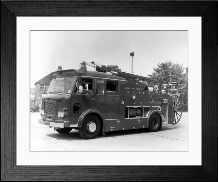 Framed Print : GLC-LFB - Dual purpose pump fire engine Framed Print : GLC-LFB - Dual purpose pump fire engine