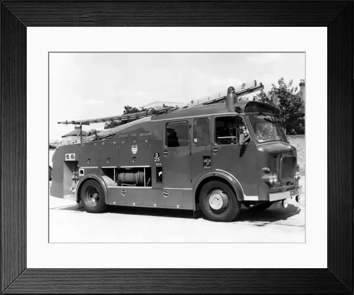 Framed Print : GLC-LFB - Dual purpose pump fire engine Framed Print : GLC-LFB - Dual purpose pump fire engine