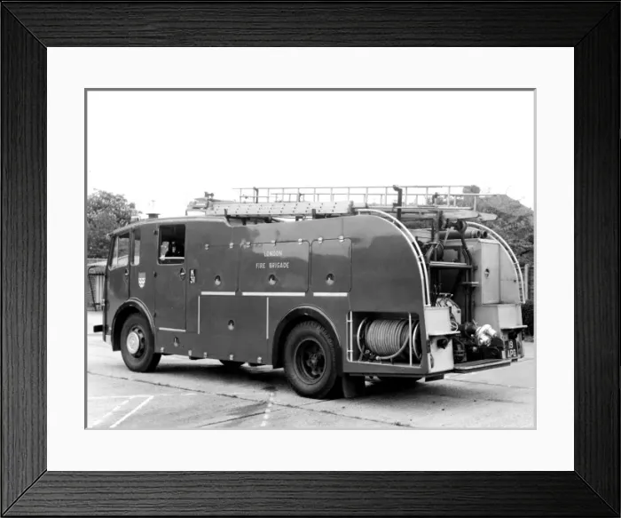 Framed Print : GLC-LFB - Dual purpose pump fire engine Framed Print : GLC-LFB - Dual purpose pump fire engine