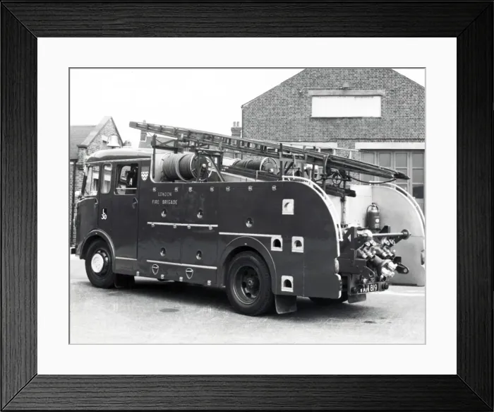 Framed Print : GLC-LFB - Dual purpose pump fire engine Framed Print : GLC-LFB - Dual purpose pump fire engine