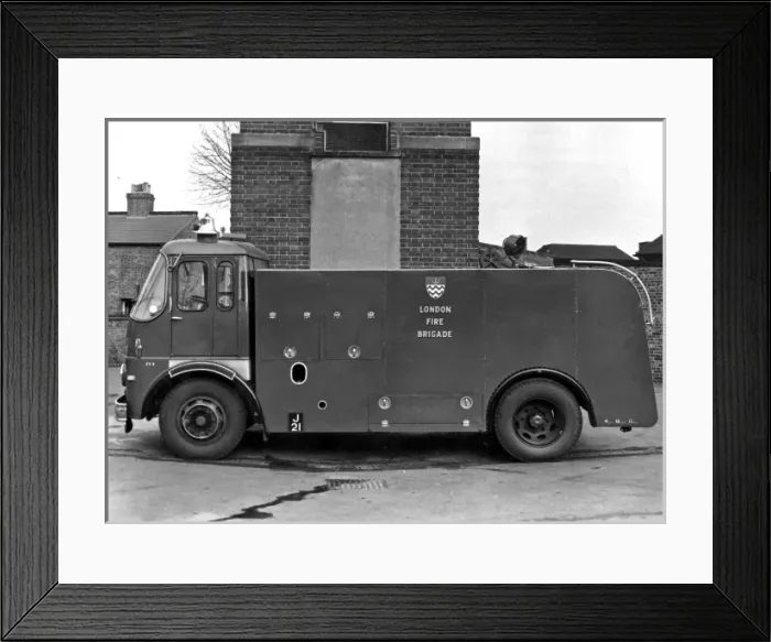 Framed Print : GLC-LFB - Foam Tender at Edmonton Framed Print : GLC-LFB - Foam Tender at Edmonton