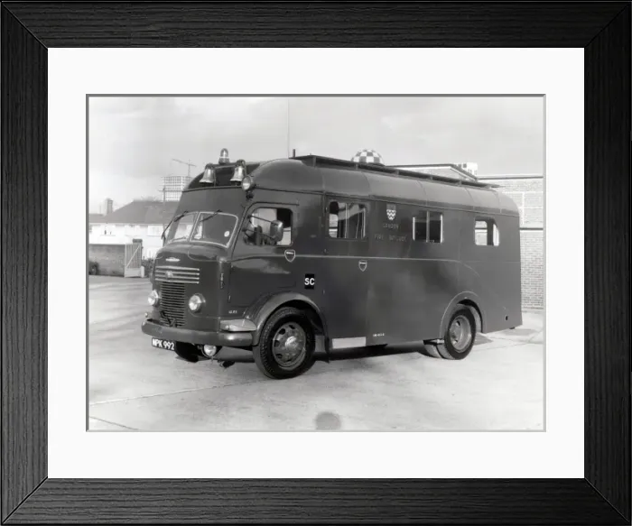 Framed Print : GLC-LFB Southern Command Control Unit Framed Print : GLC-LFB Southern Command Control Unit