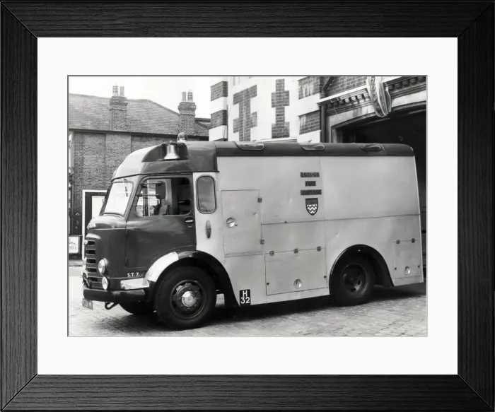 Framed Print : GLC-LFB Salvage Tender Framed Print : GLC-LFB Salvage Tender