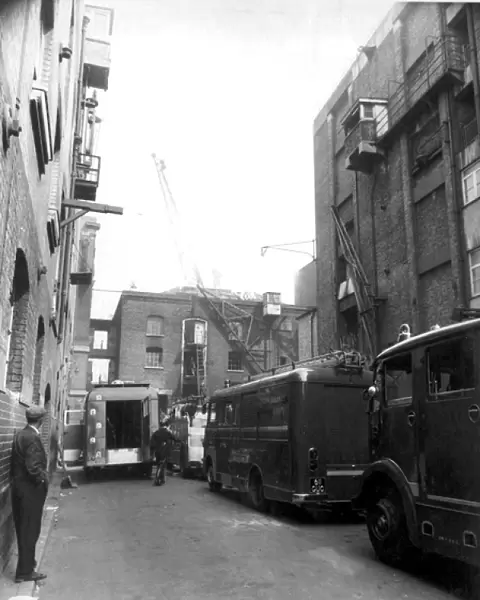 GLC-LFB Warehouse fire, Herring Street, London