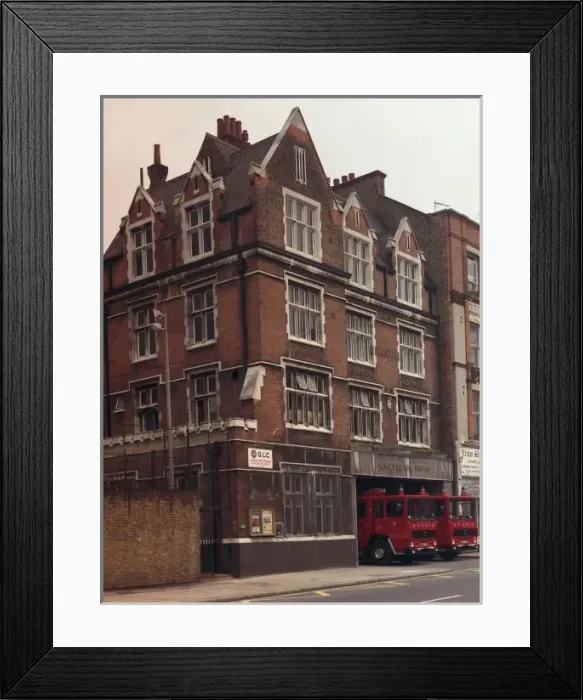 Framed Print : GLC-LFB Islington fire station, Upper Street Framed Print : GLC-LFB Islington fire station, Upper Street