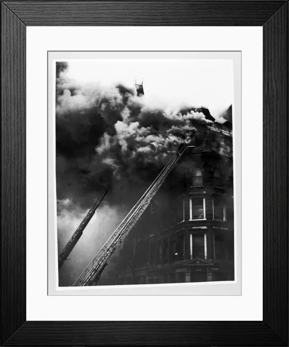 Framed Print : LCC-LFB Serious office fire, Farringdon Street EC4 Framed Print : LCC-LFB Serious office fire, Farringdon Street EC4