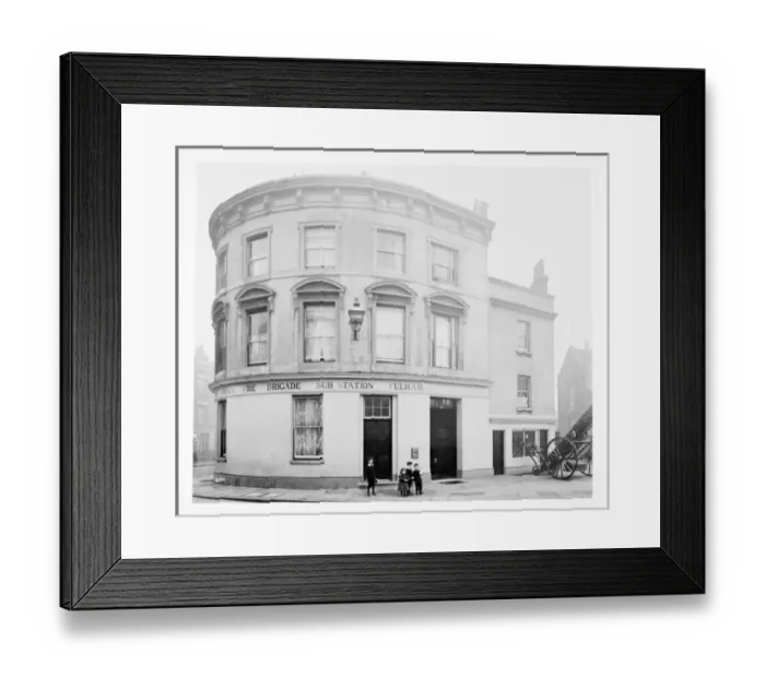 Framed Print : Fulham sub-station, North End Road, London SW6 Framed Print : Fulham sub-station, North End Road, London SW6