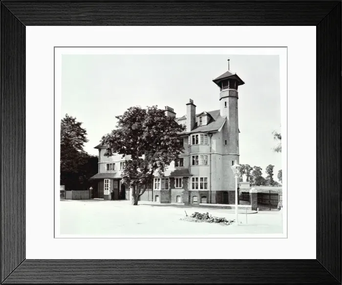 Framed Print : LCC-MFB Perry Vale fire station, SE London Framed Print : LCC-MFB Perry Vale fire station, SE London