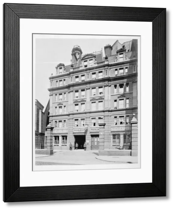 Framed Print : LCC-MFB Scotland Yard fire station, London SW1 Framed Print : LCC-MFB Scotland Yard fire station, London SW1