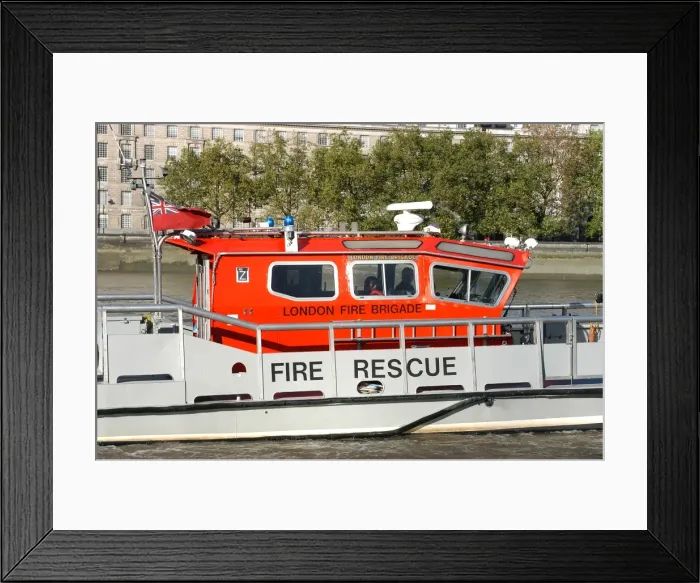 Framed Print : Fireboat Fire-Dart, River Thames Framed Print : Fireboat Fire-Dart, River Thames