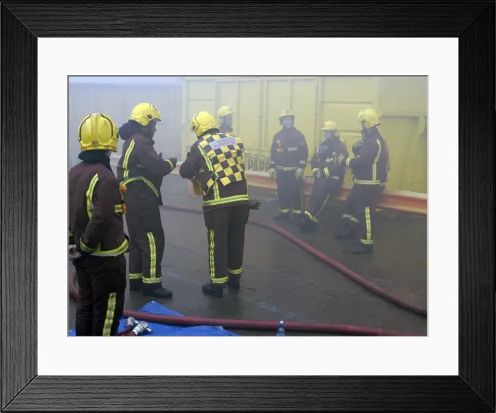 Framed Print : Firefighters at a fire in Battersea Framed Print : Firefighters at a fire in Battersea