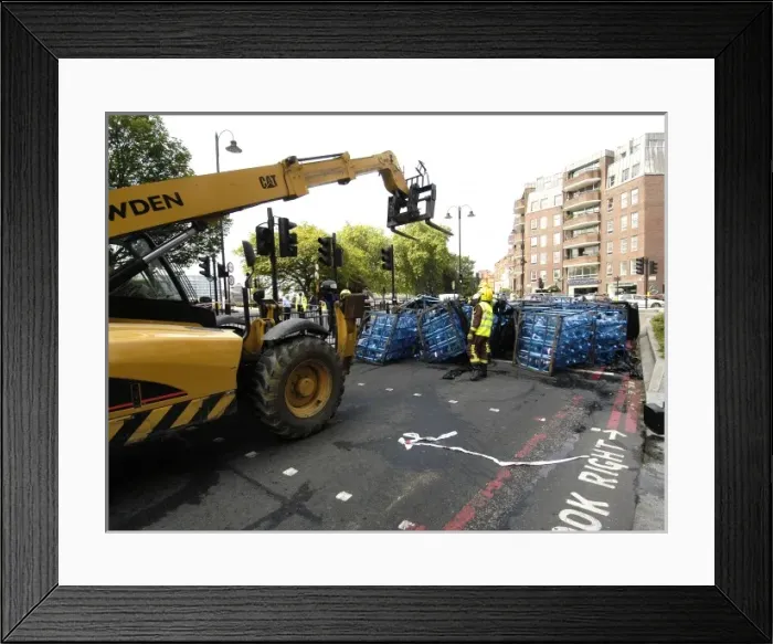 Framed Print : An overturned lorry spills its load, Cheyne Walk Framed Print : An overturned lorry spills its load, Cheyne Walk