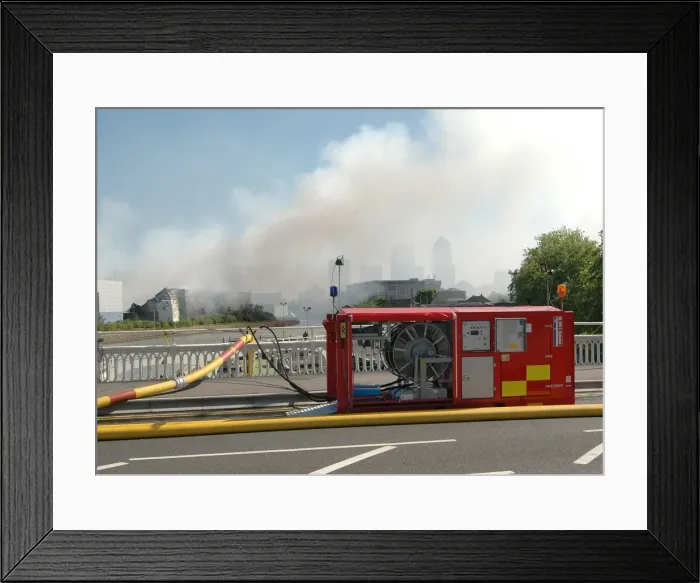 Framed Print : Water drawn from Thames to fight a fire in Bow Framed Print : Water drawn from Thames to fight a fire in Bow