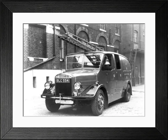 Framed Print : LCC-LFB enclosed pump at Southwark HQ Framed Print : LCC-LFB enclosed pump at Southwark HQ