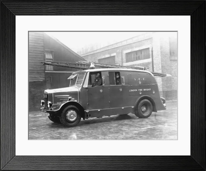 Framed Print : LCC-LFB enclosed pump at Southwark HQ Framed Print : LCC-LFB enclosed pump at Southwark HQ