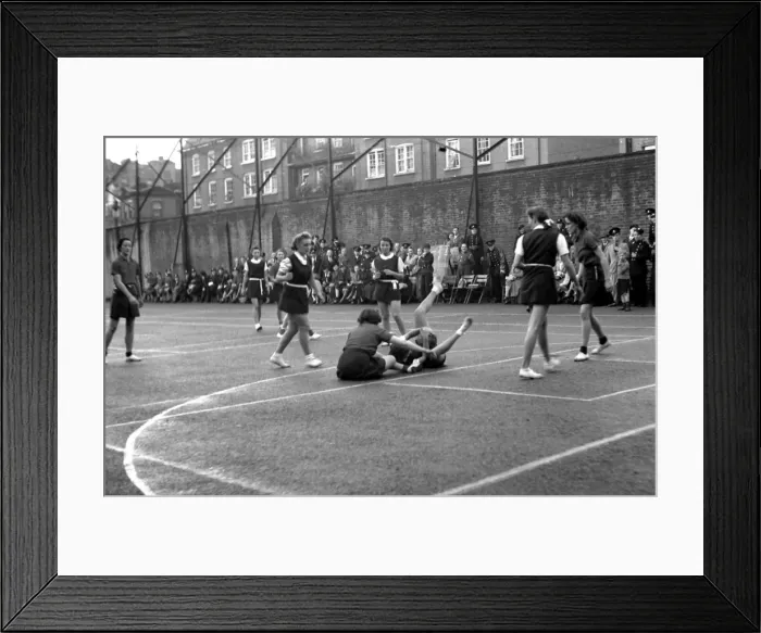 Framed Print : London firewomen playing netball, Westminster SW1 Framed Print : London firewomen playing netball, Westminster SW1
