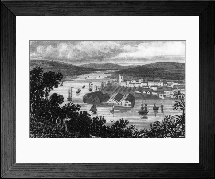Framed Print : England / Devonport Framed Print : England / Devonport
