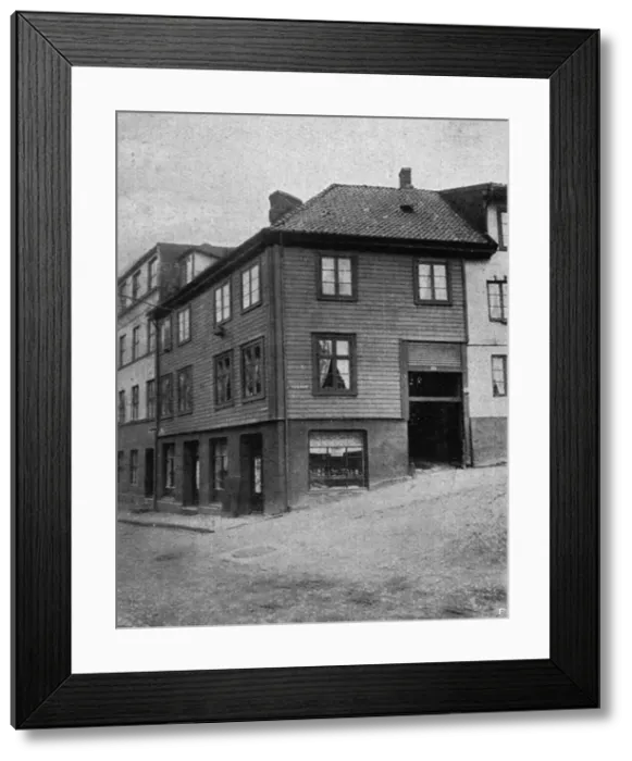 Framed Print : Henrik Ibsen / Oslo Home Framed Print : Henrik Ibsen / Oslo Home