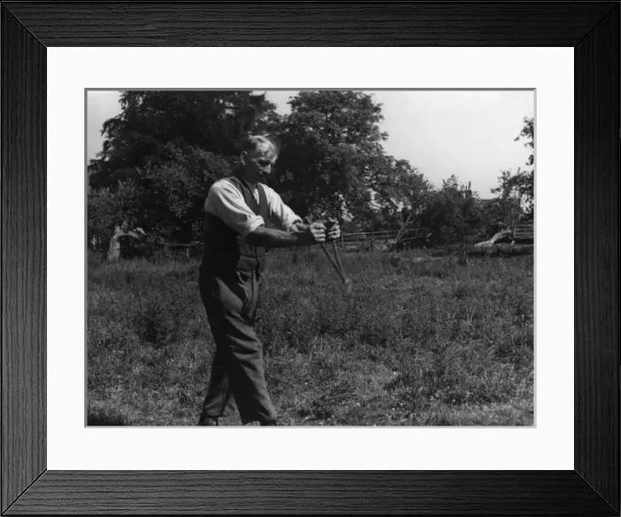 Framed Print : Dowsing / Leicestershire Framed Print : Dowsing / Leicestershire