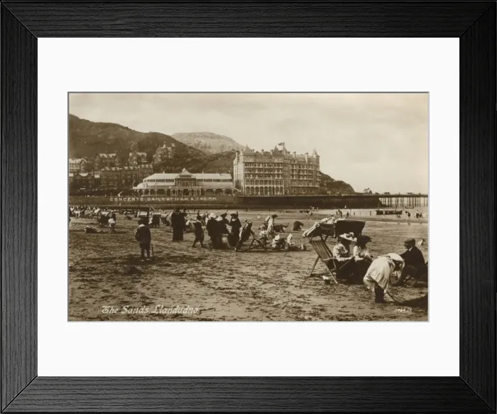 Framed Print : Llandudno / Sands 1913 Framed Print : Llandudno / Sands 1913