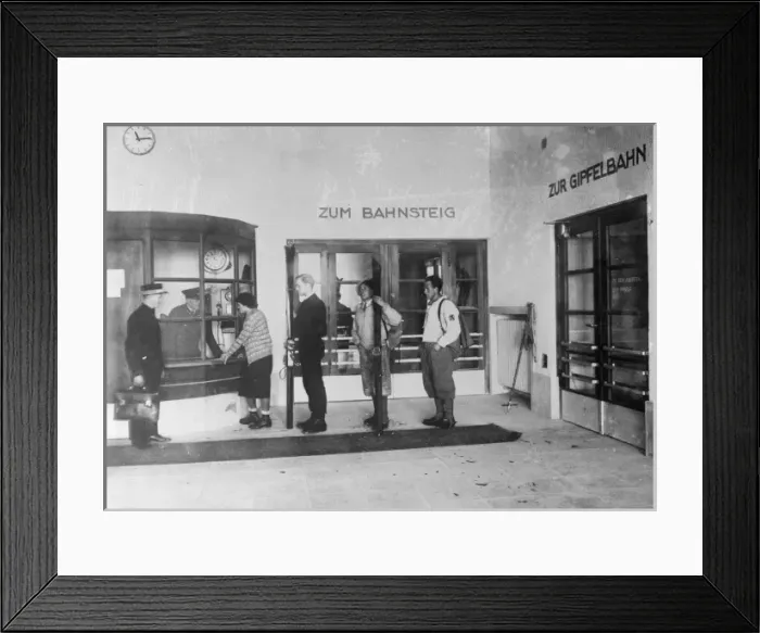 Framed Print : Schneefernerhaus Station Framed Print : Schneefernerhaus Station