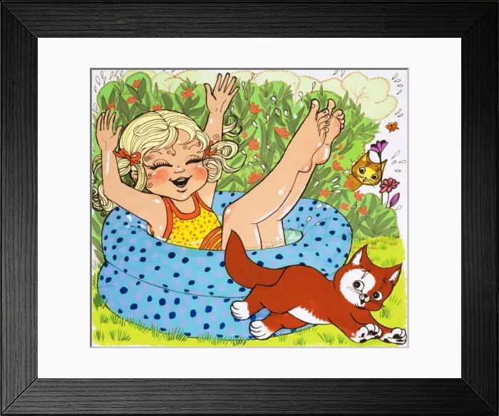 Framed Print : Girl enjoying herself in paddling pool Framed Print : Girl enjoying herself in paddling pool