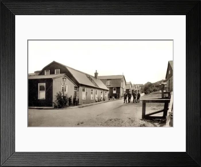 Framed Print : Lower Southern Hospital, Gore farm, Dartford, Kent Framed Print : Lower Southern Hospital, Gore farm, Dartford, Kent