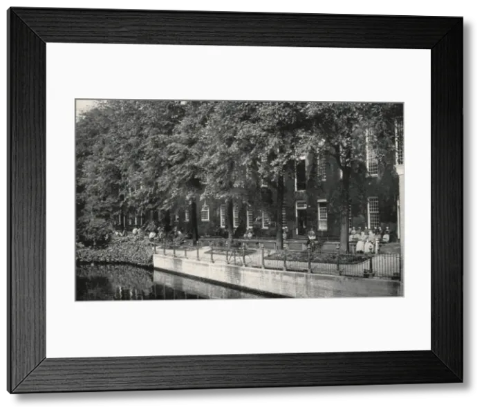 Framed Print : Workhouse inmates on Nieuwe Prinsengracht, Amsterdam Framed Print : Workhouse inmates on Nieuwe Prinsengracht, Amsterdam