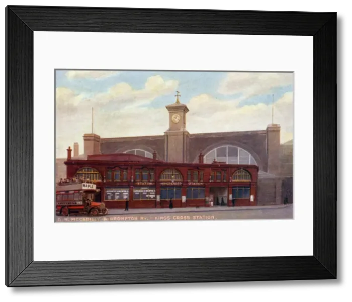 Framed Print : London, Kings Cross Station Framed Print : London, Kings Cross Station