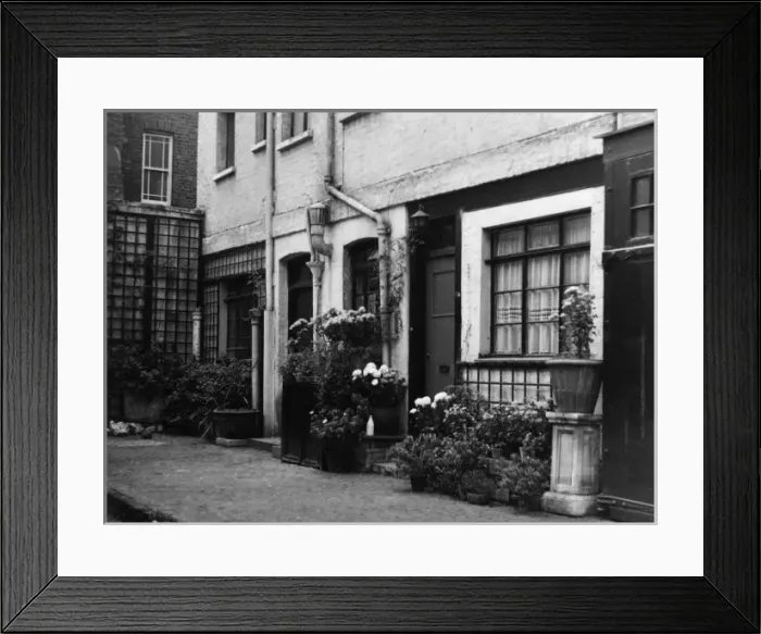 Framed Print : London Mews Houses Framed Print : London Mews Houses