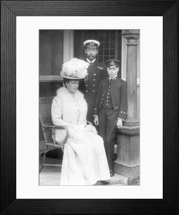 Framed Print : Prince of Wales with King George V & Queen Mary Framed Print : Prince of Wales with King George V & Queen Mary