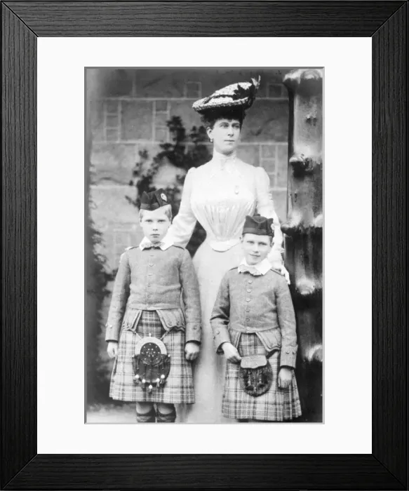 Framed Print : Princes Edward and Albert of Wales with their mother Framed Print : Princes Edward and Albert of Wales with their mother