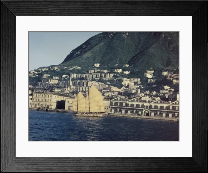 Framed Print : Downtown Hong Kong - Hong Kong Framed Print : Downtown Hong Kong - Hong Kong