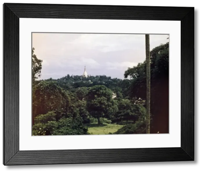 Framed Print : Shwedagon Pagoda - Rangoon Framed Print : Shwedagon Pagoda - Rangoon